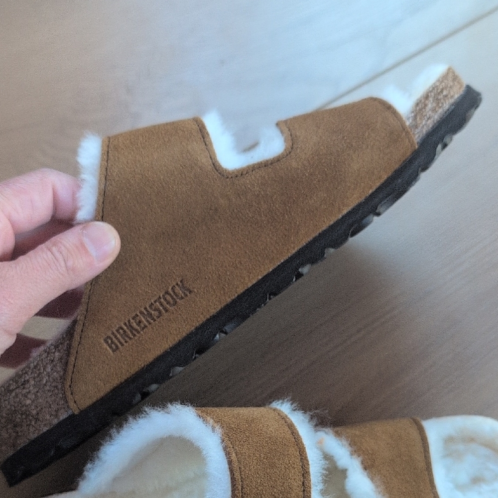 Birkenstock Tan Shearling Sandals - Picture 4 of 5